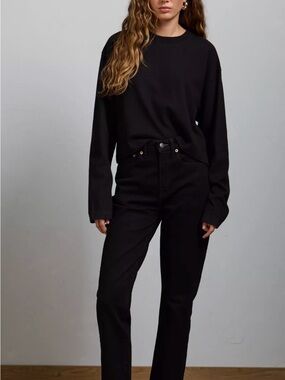 AE77 High-Rise Black Cigarette Jean